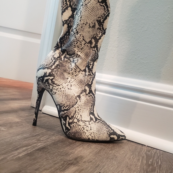 Steve madden's - Picture 4 of 12